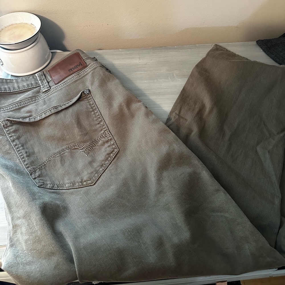 Navi Slim Fit Jeans